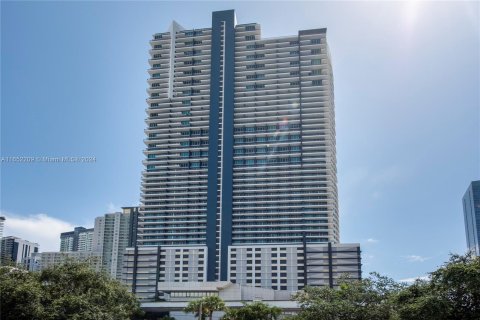 Condominio en alquiler en Miami, Florida, 1 dormitorio, 81.48 m2 № 1345677 - foto 24