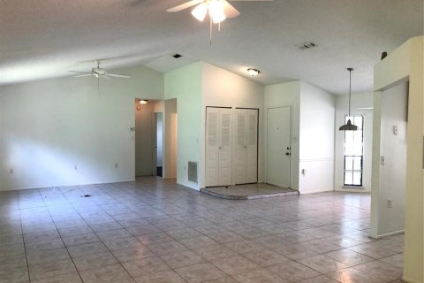 House in Kissimmee, Florida 3 bedrooms, 144.74 sq.m. № 1302034 - photo 4