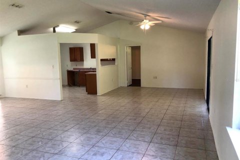 House in Kissimmee, Florida 3 bedrooms, 144.74 sq.m. № 1302034 - photo 3