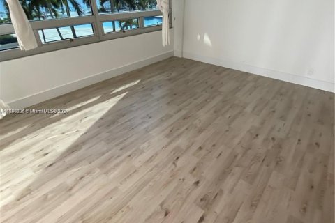 Copropriété à vendre à Miami, Floride: 2 chambres, 152.36 m2 № 1215511 - photo 7