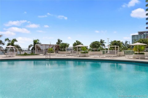 Copropriété à vendre à Miami, Floride: 2 chambres, 152.36 m2 № 1215511 - photo 8