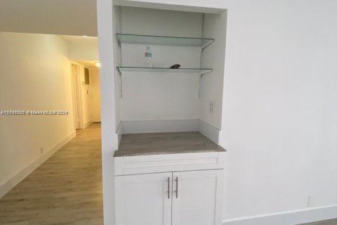 Condominio en venta en Miami, Florida, 2 dormitorios, 152.36 m2 № 1215511 - foto 6