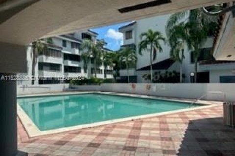 Купить кондоминиум в Майами, Флорида 2 спальни, 76.92м2, № 1011175 - фото 17