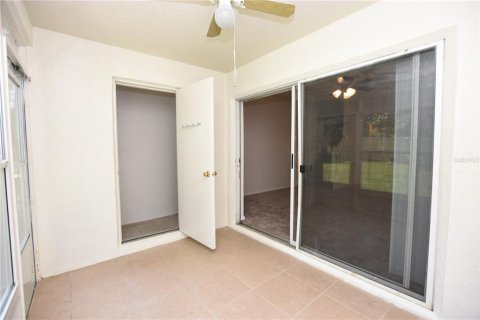 Townhouse in Brandon, Florida 2 bedrooms, 110 sq.m. № 1380730 - photo 19