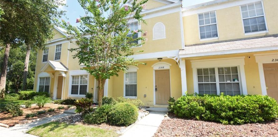 Townhouse in Brandon, Florida 2 bedrooms, 110 sq.m. № 1380730