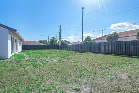 Villa ou maison à vendre à Cape Coral, Floride: 3 chambres, 201.51 m2 № 1380731 - photo 23