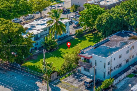 Propiedad comercial en venta en Miami, Florida № 1376054 - foto 5