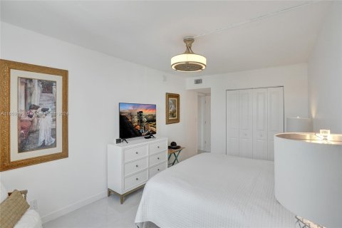 Condominio en venta en South Palm Beach, Florida, 2 dormitorios № 1332522 - foto 17