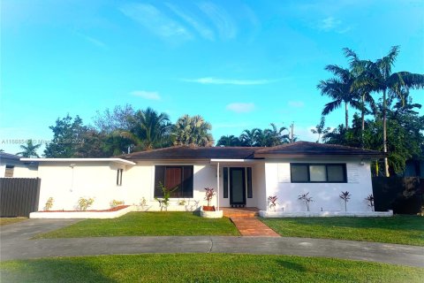 Casa en venta en Miami, Florida, 3 dormitorios, 139.63 m2 № 1429975 - foto 1