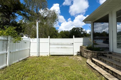 House in New Port Richey, Florida 3 bedrooms, 108.23 sq.m. № 1382445 - photo 29