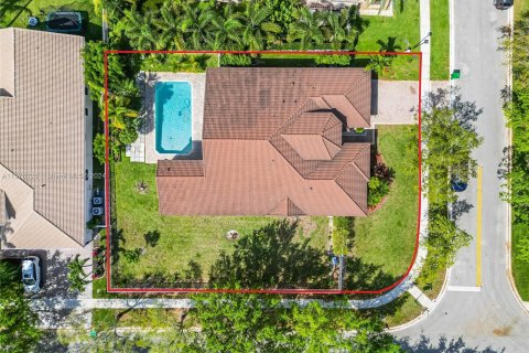 Villa ou maison à vendre à Miramar, Floride: 5 chambres, 274.15 m2 № 1141882 - photo 6
