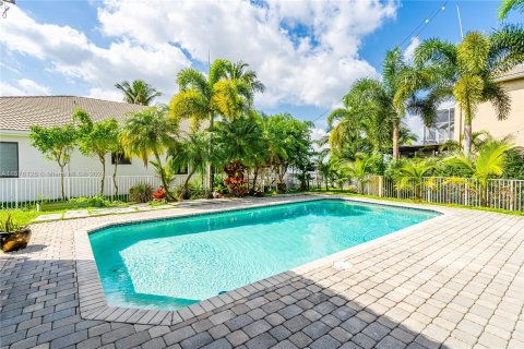 Villa ou maison à vendre à Miramar, Floride: 5 chambres, 274.15 m2 № 1141882 - photo 15