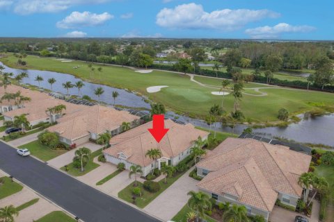 Villa ou maison à vendre à Fort Myers, Floride: 2 chambres, 154.78 m2 № 1100273 - photo 7