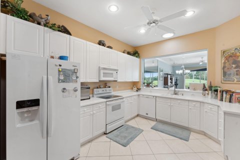 Villa ou maison à vendre à Fort Myers, Floride: 2 chambres, 154.78 m2 № 1100273 - photo 27