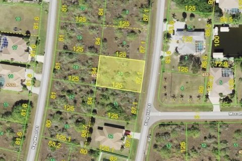 Terreno en venta en Port Charlotte, Florida № 764134 - foto 1