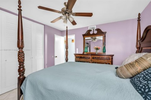 Condominio en venta en Palm Springs, Florida, 2 dormitorios, 89 m2 № 935076 - foto 6