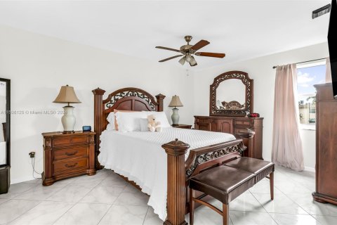 Condominio en venta en Palm Springs, Florida, 2 dormitorios, 89 m2 № 935076 - foto 10