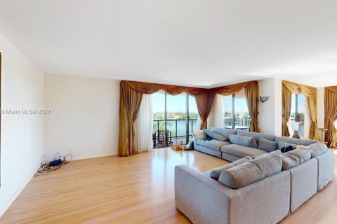 Condo in Aventura, Florida, 3 bedrooms  № 1215544 - photo 2