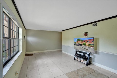 Condominio en venta en Tamarac, Florida, 3 dormitorios, 173.26 m2 № 1290898 - foto 15