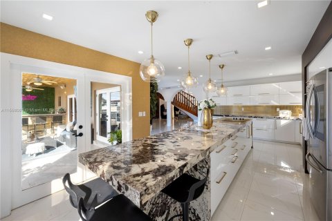 Villa ou maison à vendre à Miami Lakes, Floride: 4 chambres, 368.54 m2 № 1079914 - photo 18